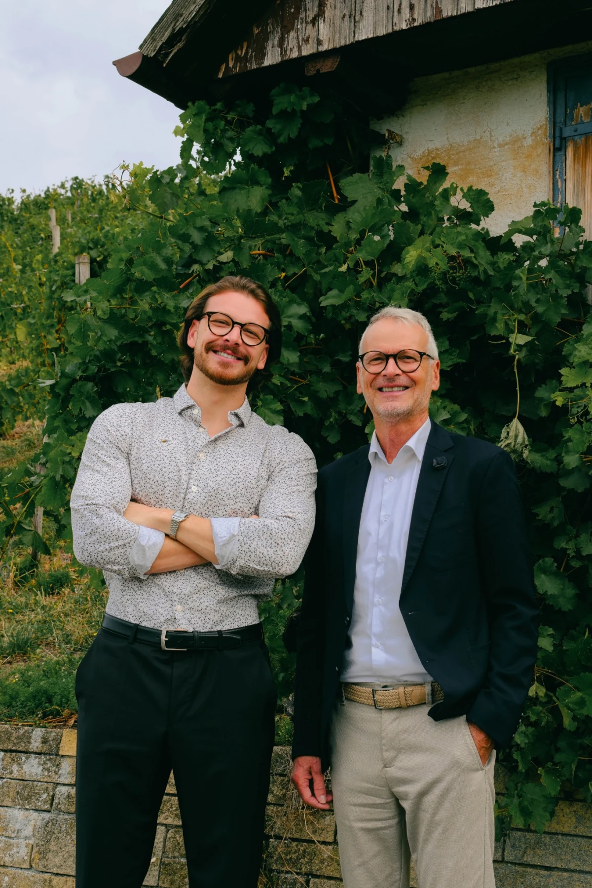 Frank und Louis Epp von Epp Immobilien am Metzinger Weinberg